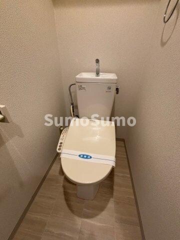 物件内観写真12　(シンプルで使いやすいトイレです)