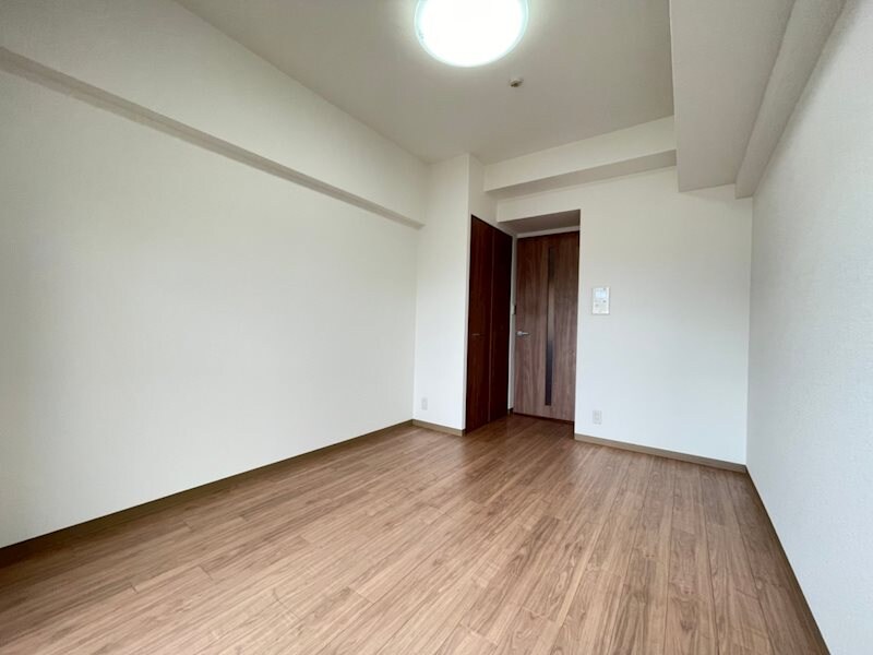 物件内観写真8　(落ち着いて過ごせるお部屋なので、寝室にいかがでしょうか)