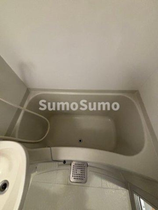 浴室(お風呂で日々の疲れを落としましょう)