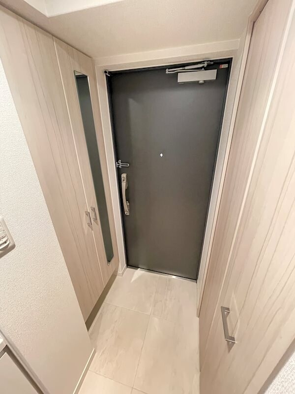 玄関(毎日通る玄関はこちらです)