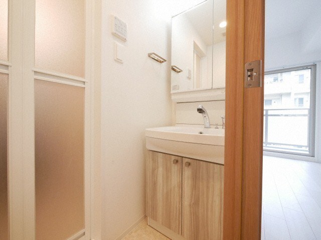 物件内観写真9　(脱衣スペースもあります)