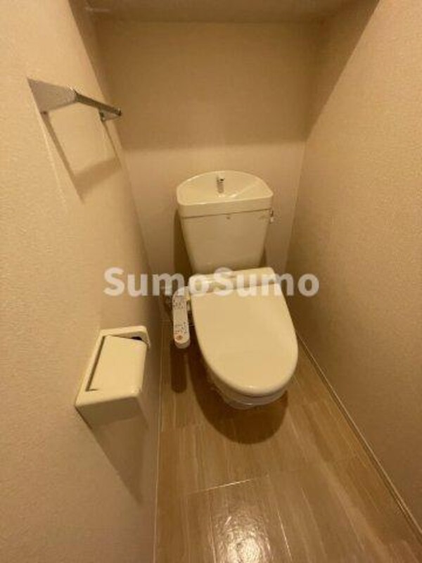 トイレ(シンプルで使いやすいトイレです)