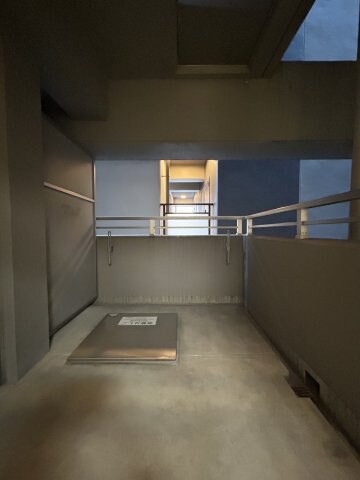 物件外観写真2　(コンパクトなキッチンで掃除もラクラク)