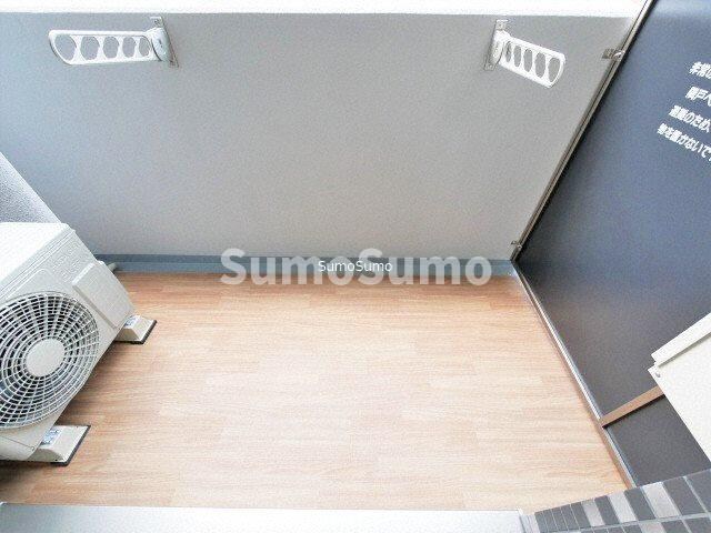 物件内観写真8　(バルコニーがあります)