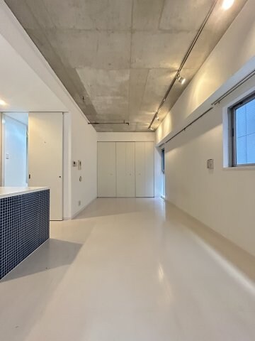 物件内観写真8　(使い勝手のいい寝室です)