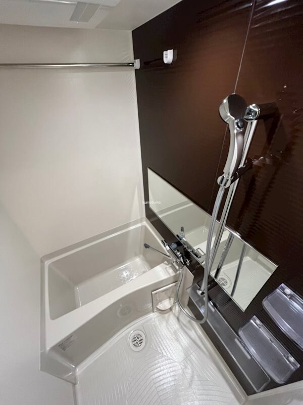 物件内観写真9　(コンパクトで使いやすいお風呂です)