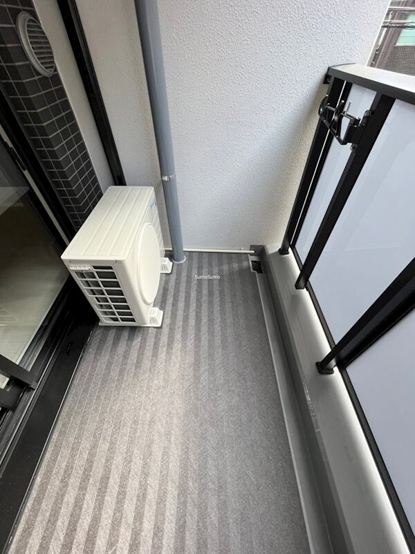 物件内観写真10　(バルコニーがあります)