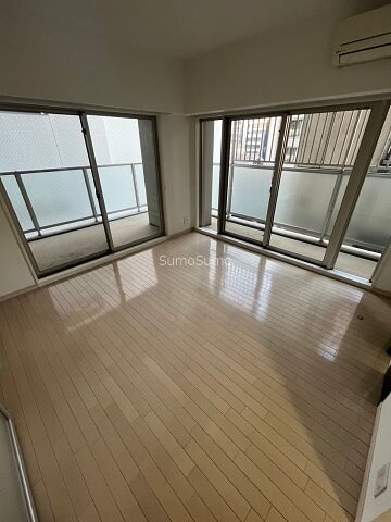 物件内観写真6　(ゆったり過ごせるリビングです)