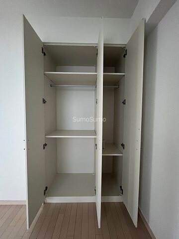 物件内観写真14　(小物を収納するのに便利です)