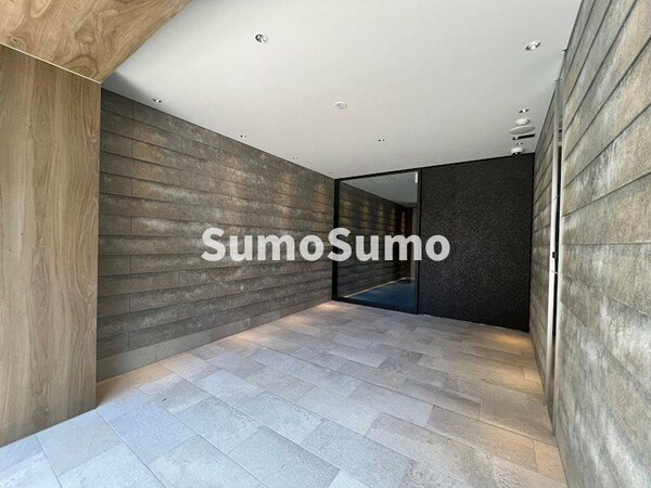 エントランス(建物の内部です)