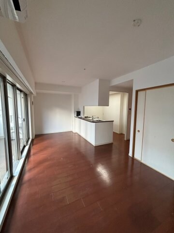 物件内観写真16　(おしゃれなリビングです)