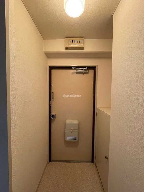 物件内観写真4　(玄関です)