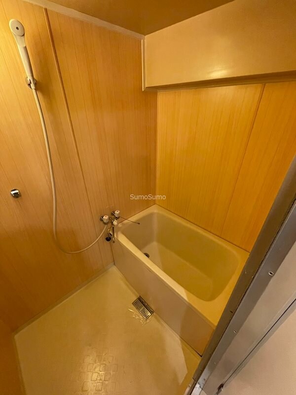 物件内観写真8　(日々の暮らしに欠かせないお風呂です)