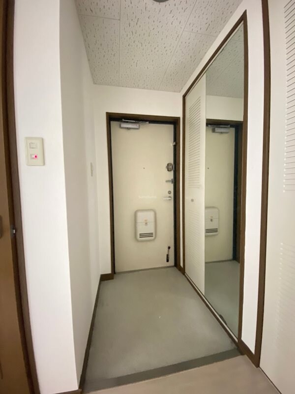 物件内観写真4　(毎日通る玄関はこちらです)