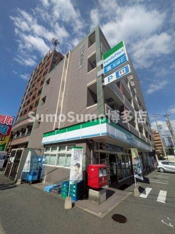 物件外観写真1　(外観もきれいです)