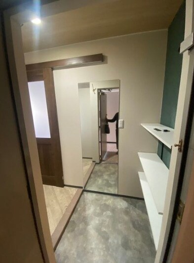 物件内観写真4　(シンプルで使いやすい玄関です)