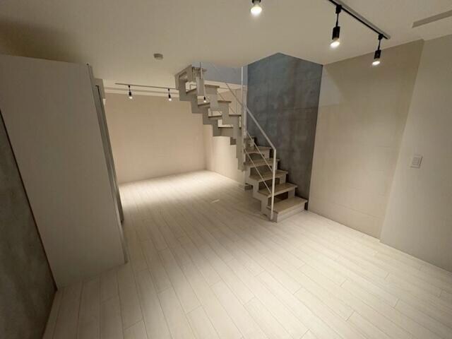 物件内観写真2　( )