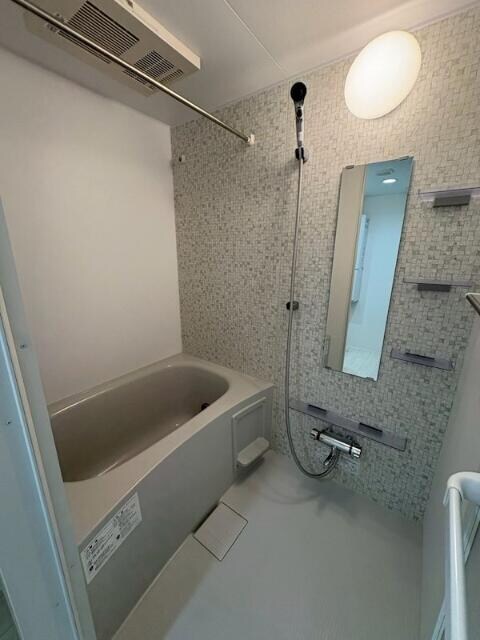 物件内観写真6　( )