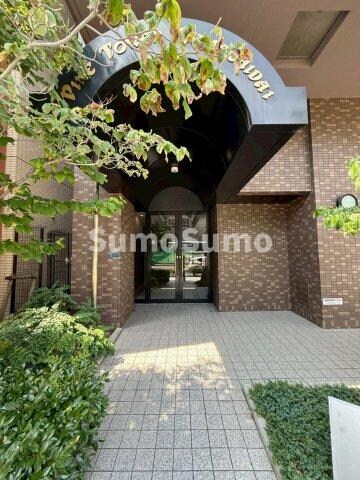 物件外観写真2　(毎日通るエントランスはこのようになっています)