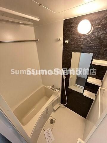 物件内観写真9　(日々の疲れを癒すお風呂付です)