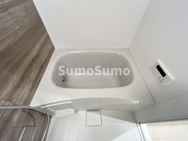 物件内観写真5　(日々の疲れを癒すお風呂付です)