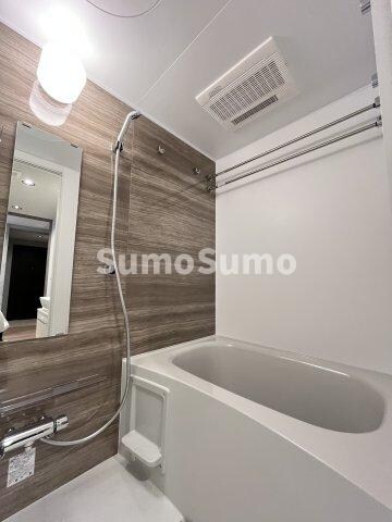 物件内観写真6　(きれいなお風呂です)