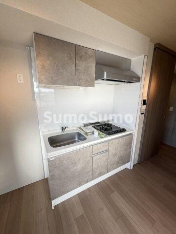 物件内観写真25　(コンパクトなキッチンで掃除もラクラク)