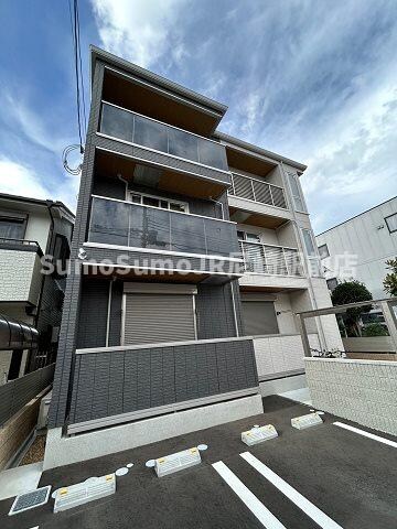 物件外観写真2　(おしゃれな外観です)