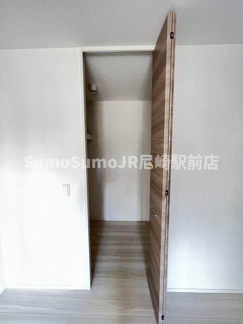 物件内観写真11　(大きなものも収納できそうです)