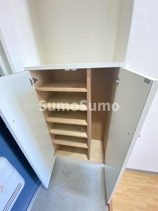 収納(こまごまとしたものを収納できそうですね)