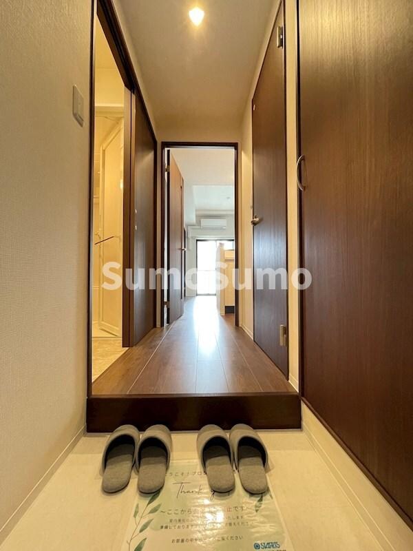 物件内観写真3　(シンプルで使いやすい玄関です)