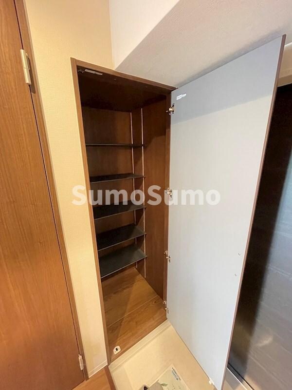 物件内観写真20　(便利な収納スペースです)