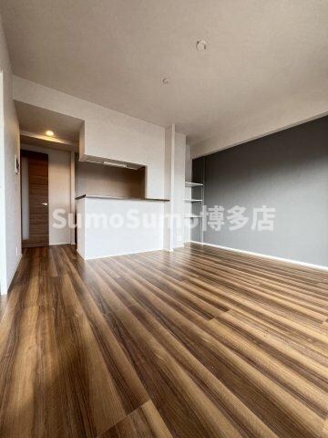 物件内観写真4　(ゆったり過ごせるリビングです)