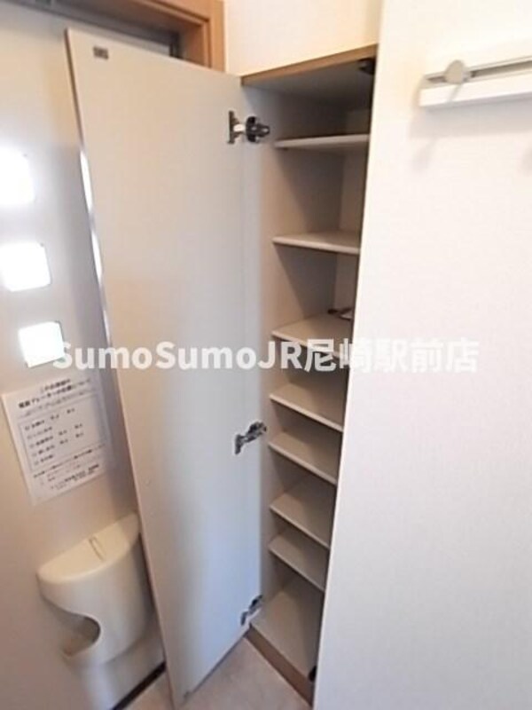 収納(こまごまとしたものを収納できそうですね)