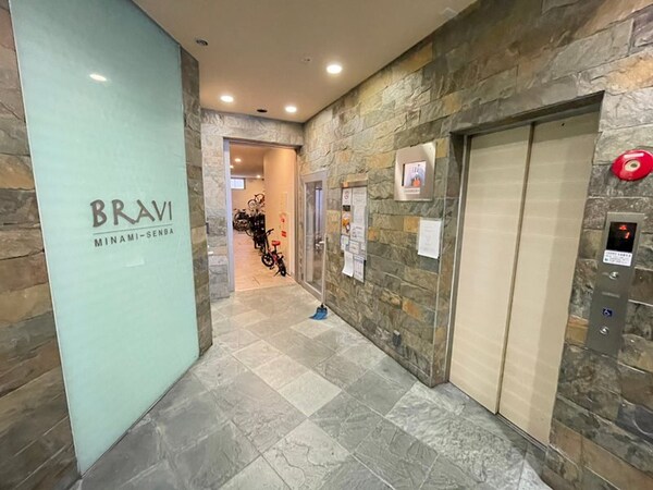 ロビー・ラウンジ(落ち着いたロビーです)