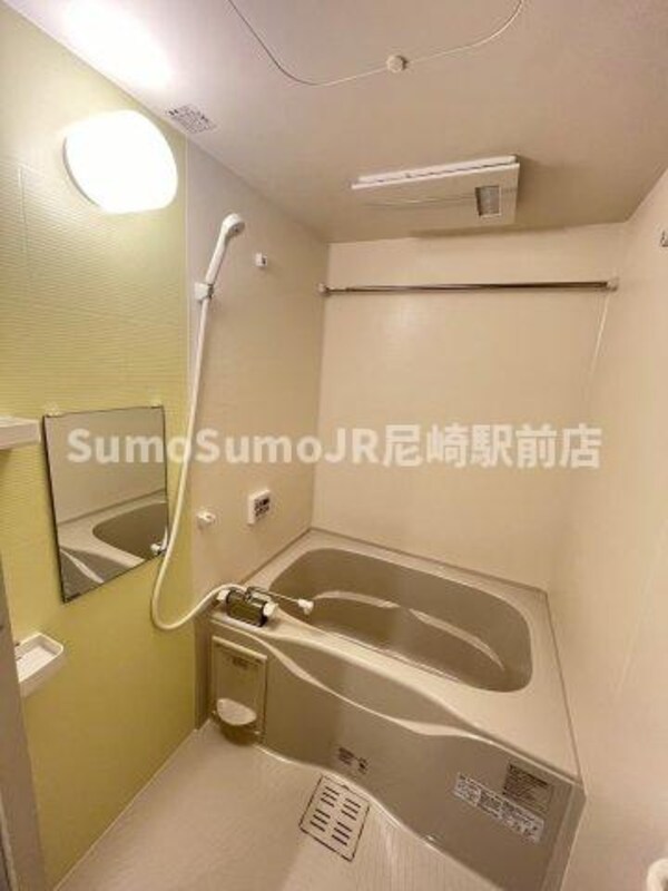 浴室(落ち着いた空間のお風呂です)