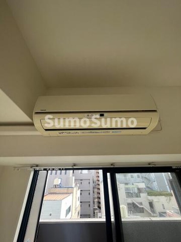 居室(ゆったりとした居間です)