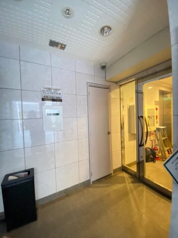 物件外観写真2　(毎日通るエントランスはこのようになっています)