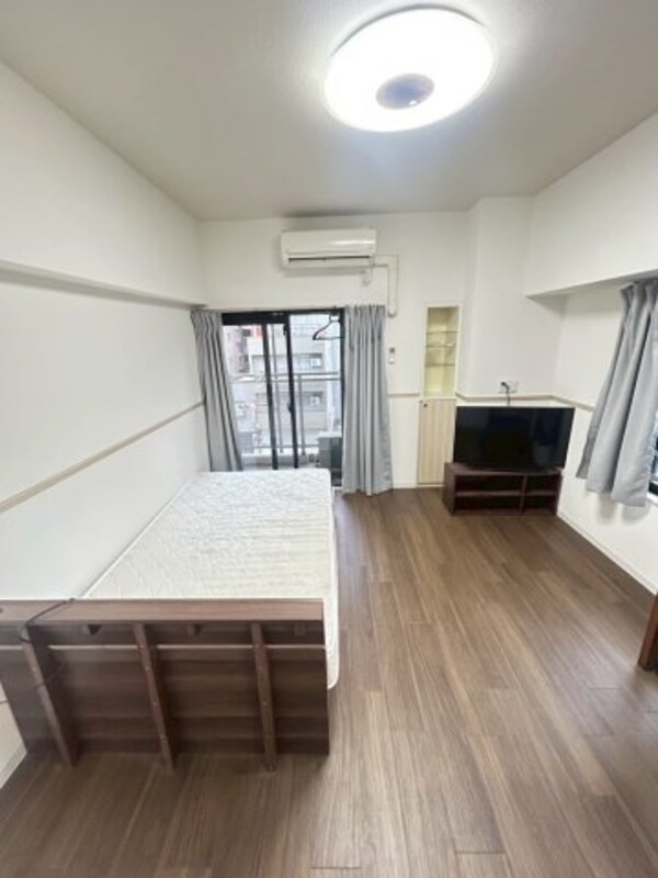 居室(おしゃれな居間です)