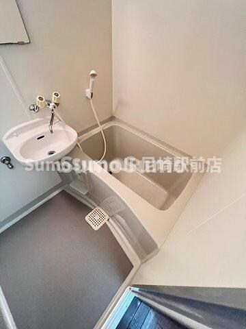 物件内観写真19　(コンパクトで使いやすいお風呂です)