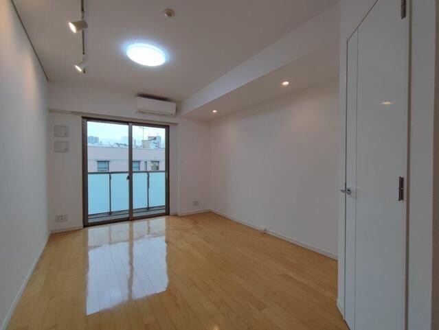 物件内観写真2　( )