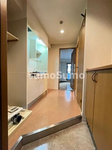 物件内観写真6　(玄関です)