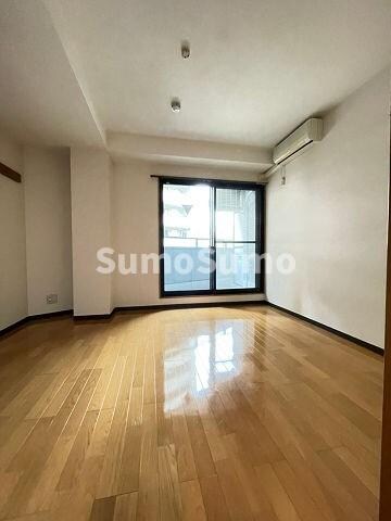 物件内観写真7　(おしゃれなリビングです)