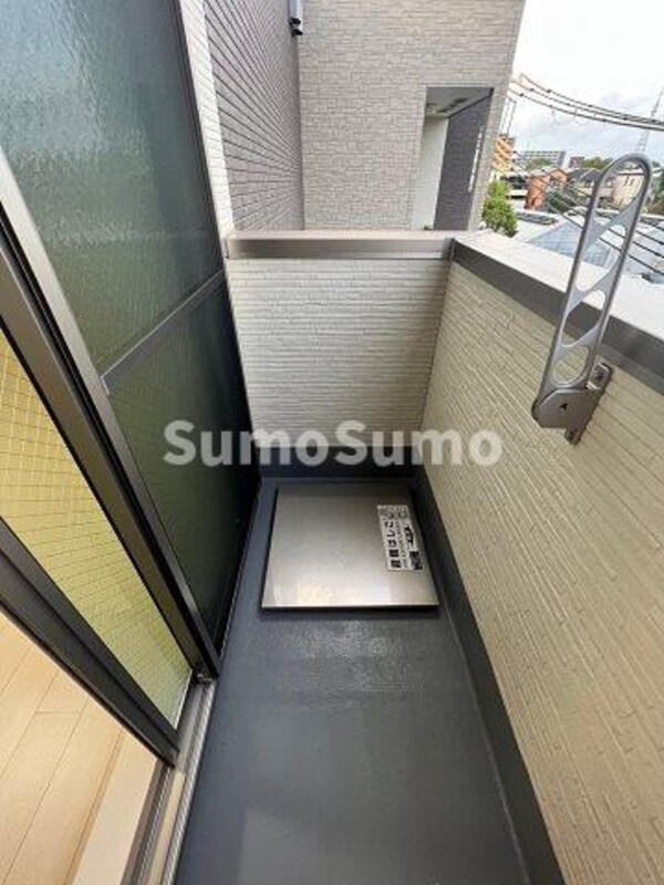 バルコニー(落ち着いた時間を過ごせるバルコニーです)
