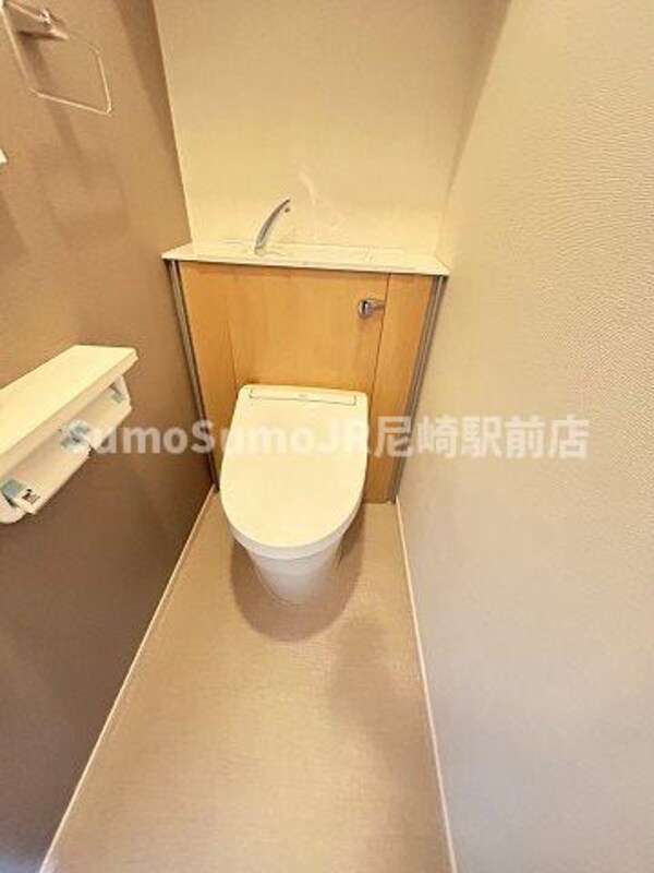 トイレ(シンプルで使いやすいトイレです)