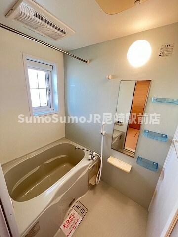 物件内観写真6　(きれいなお風呂です)