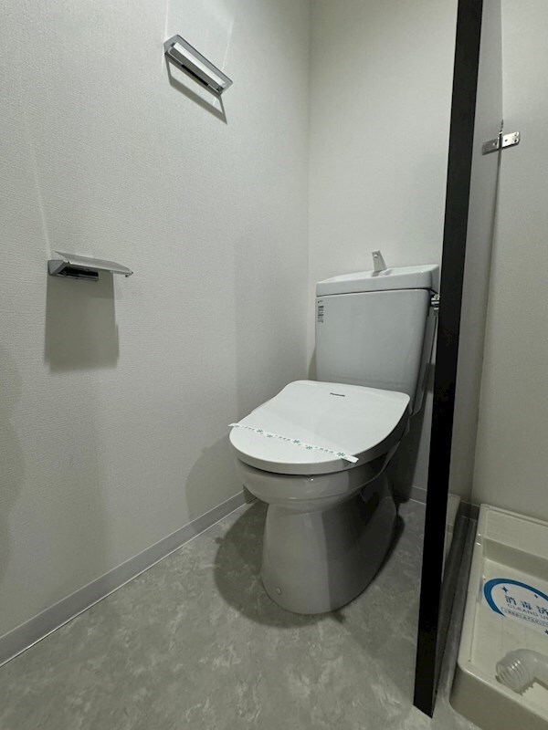 物件内観写真10　(清潔感のあるトイレです)