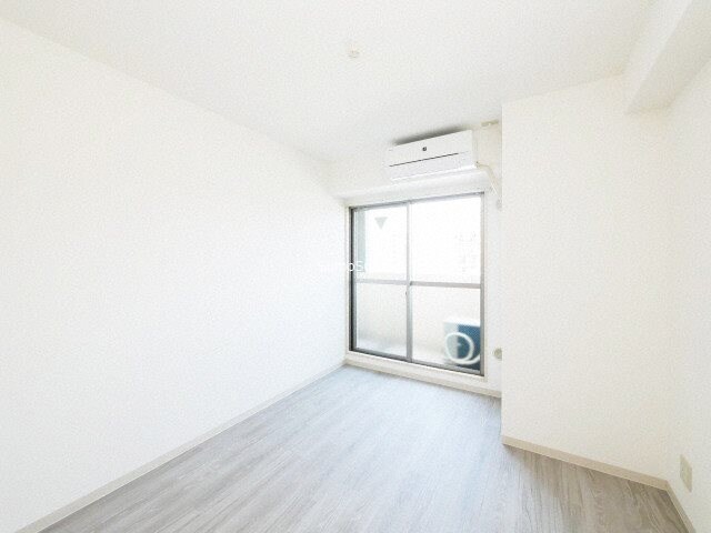 物件内観写真6　(使いやすい居間です)