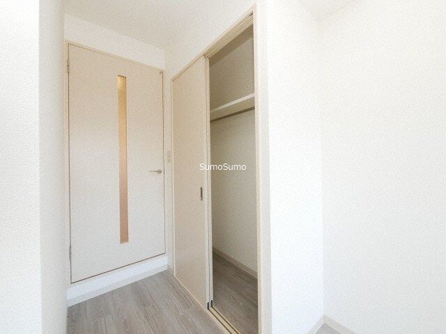 物件内観写真13　(収納スペース豊富です)
