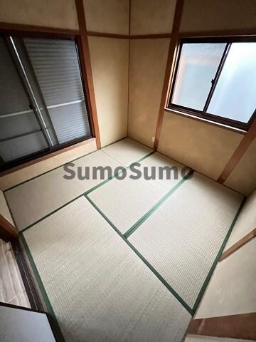 物件内観写真19　(和室ならではの温かな和の空間で寛ぎの時間を過ごせます)